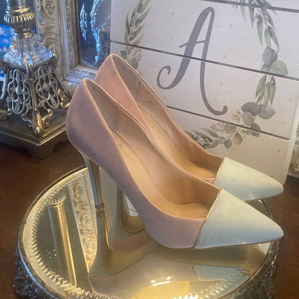Vintage Signature Blush and Cream Dana Stiletto Heels Size 9 - Picture 6 of 15